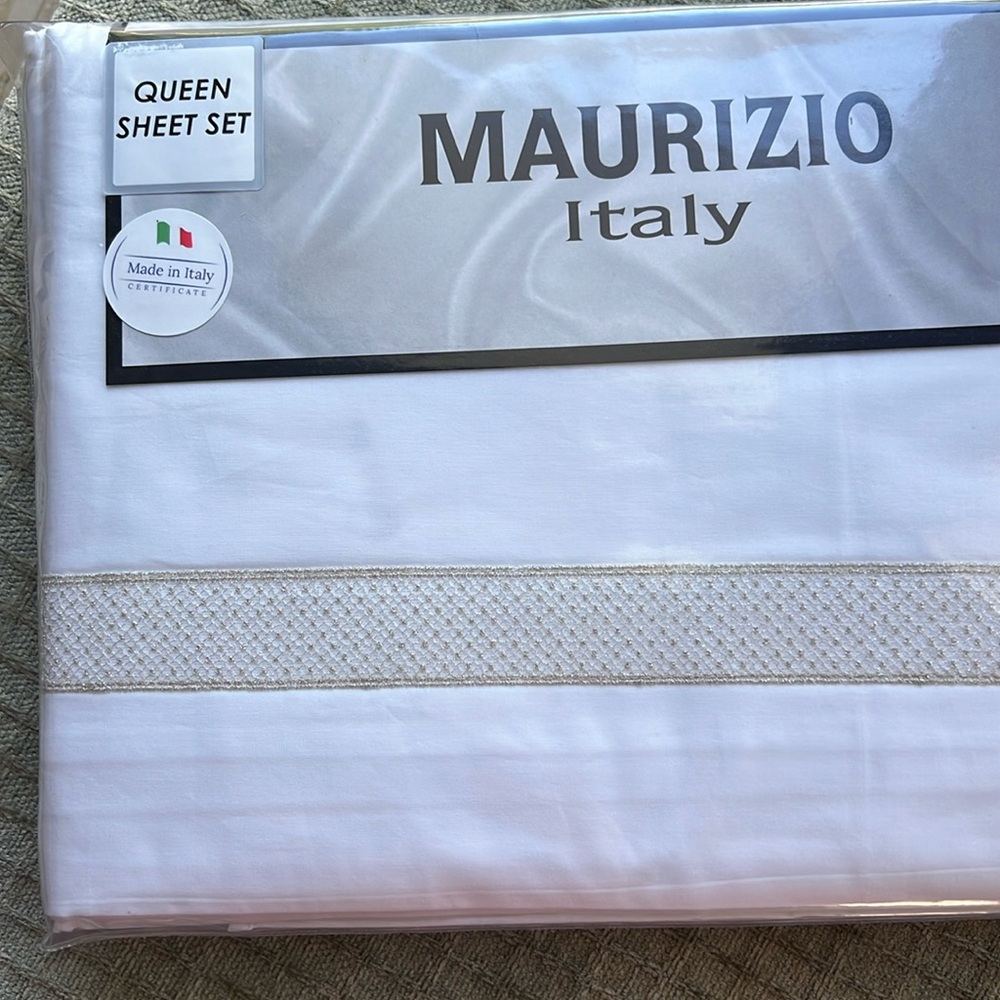 MAURIZIO ITALY White Made In Italy Constellation Sheet Set gold embroider QUEEN